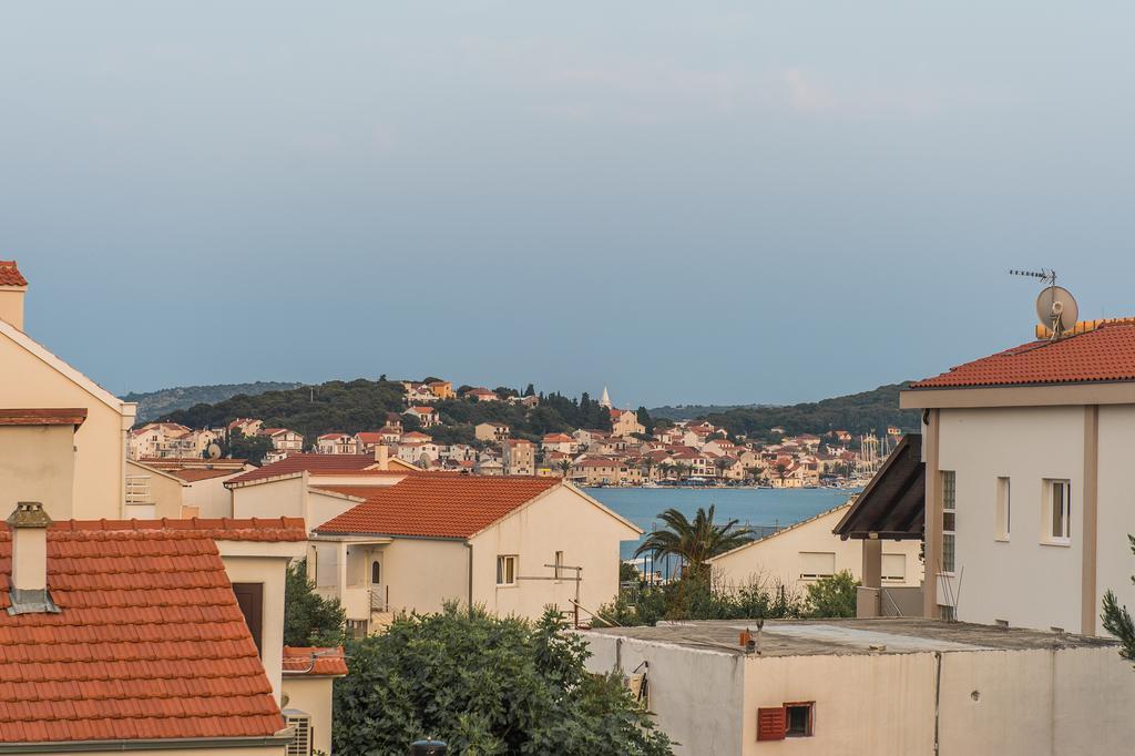Blue Sky Apartments Rogoznica  Exterior photo